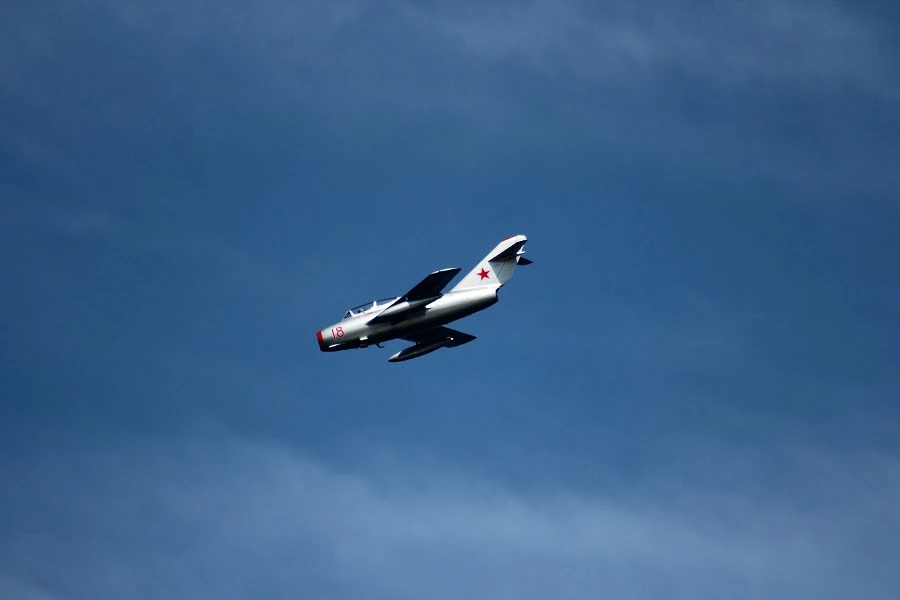 How do I talk to a real person at Fiji?